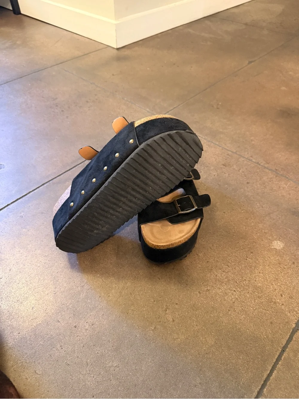 Platform sandals size 10